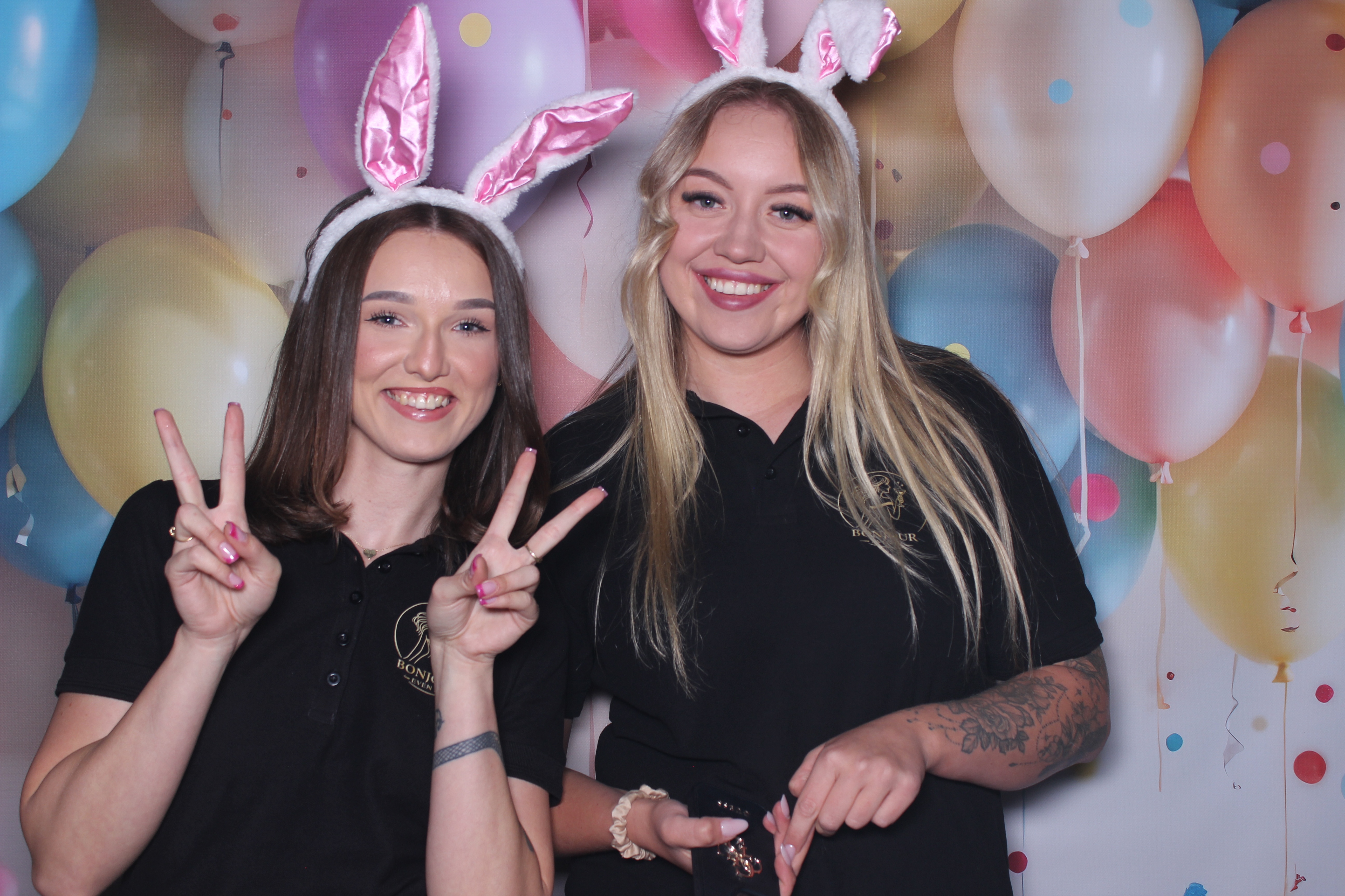 Fotobudka klasyczna – Impreza firmowa ExPro w stylu lat 90. w Wałdowie – Fotobudka i atrakcje eventowe