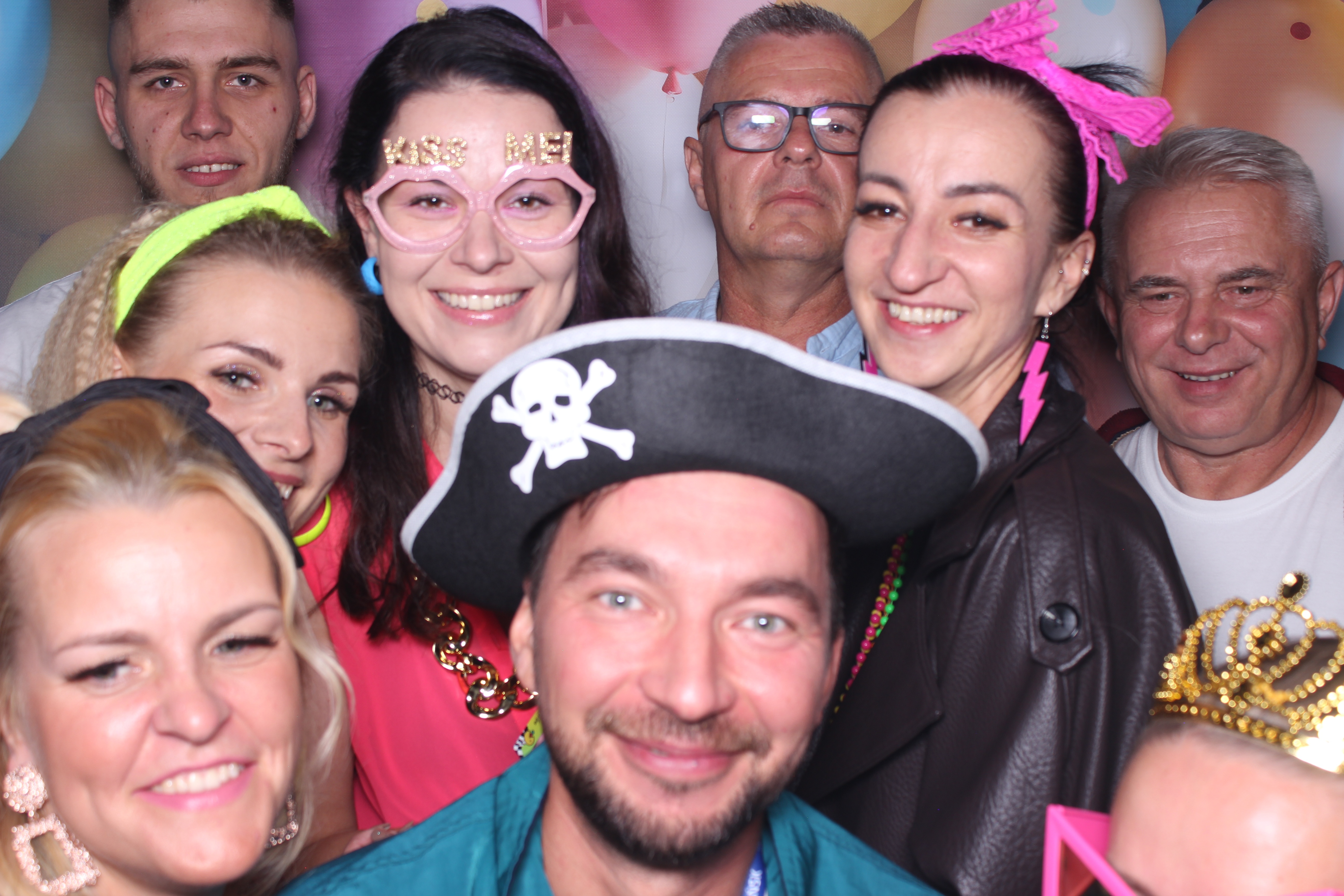 Fotobudka klasyczna – Impreza firmowa ExPro w stylu lat 90. w Wałdowie – Fotobudka i atrakcje eventowe