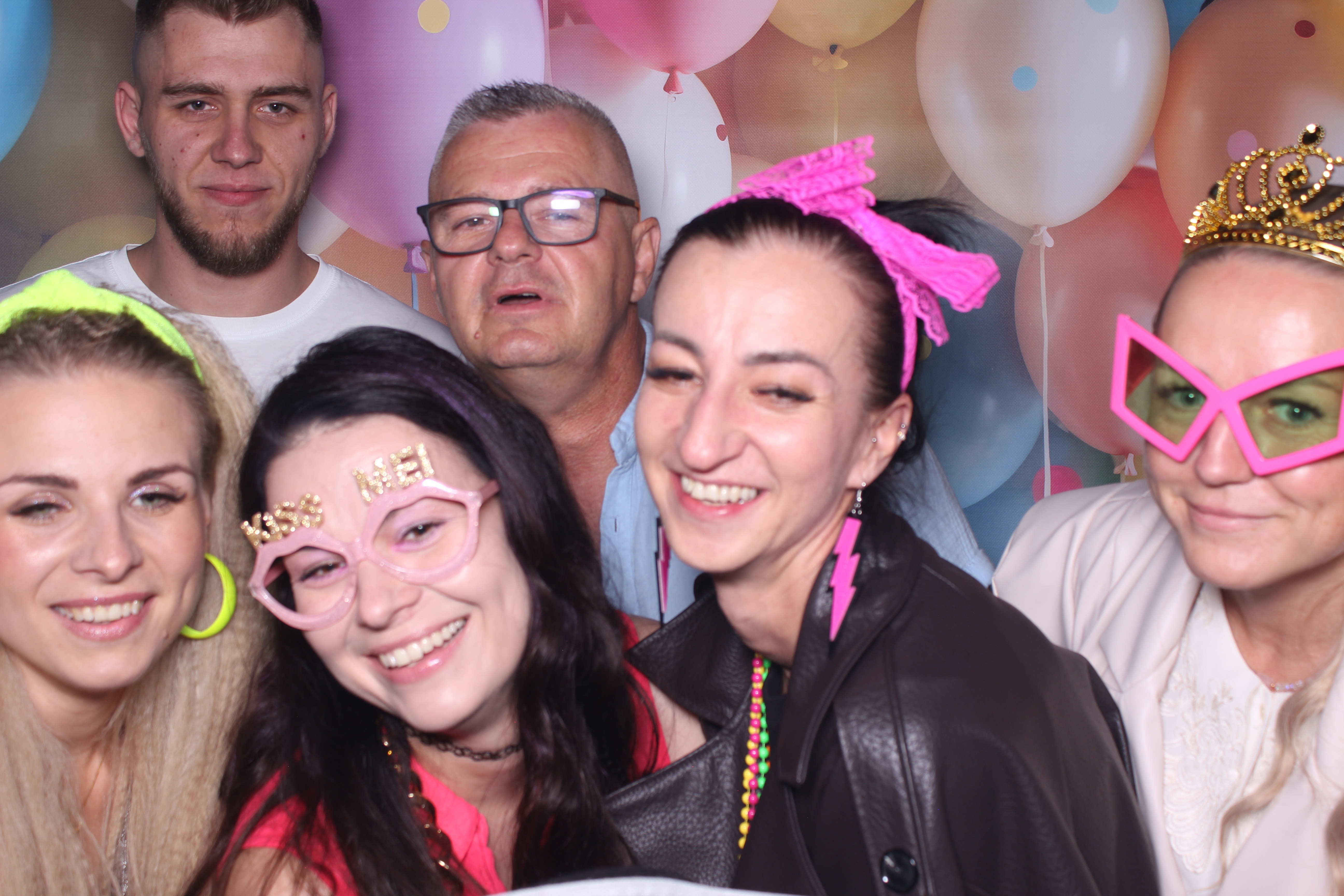 Fotobudka klasyczna – Impreza firmowa ExPro w stylu lat 90. w Wałdowie – Fotobudka i atrakcje eventowe