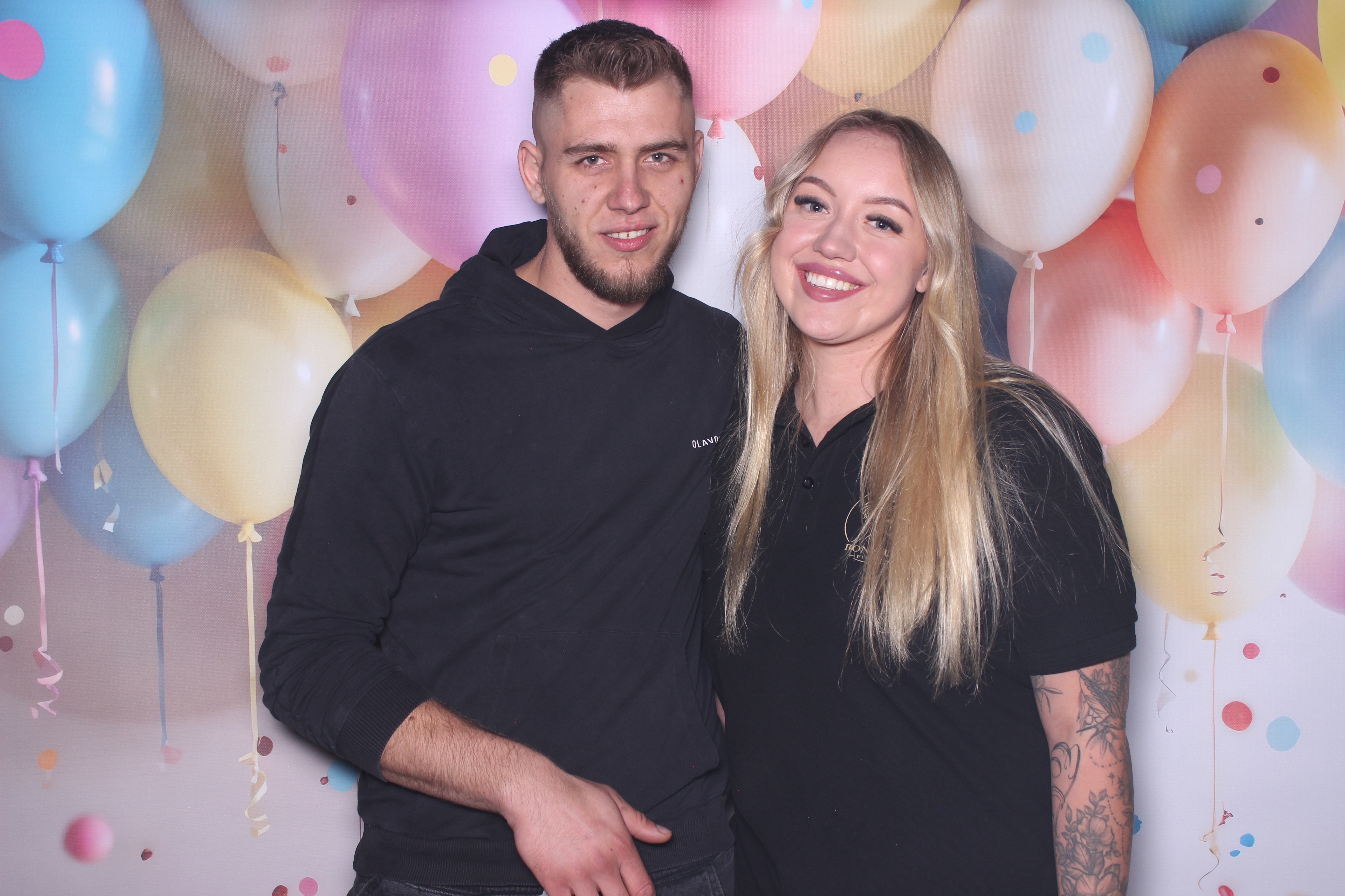 Fotobudka klasyczna – Impreza firmowa ExPro w stylu lat 90. w Wałdowie – Fotobudka i atrakcje eventowe