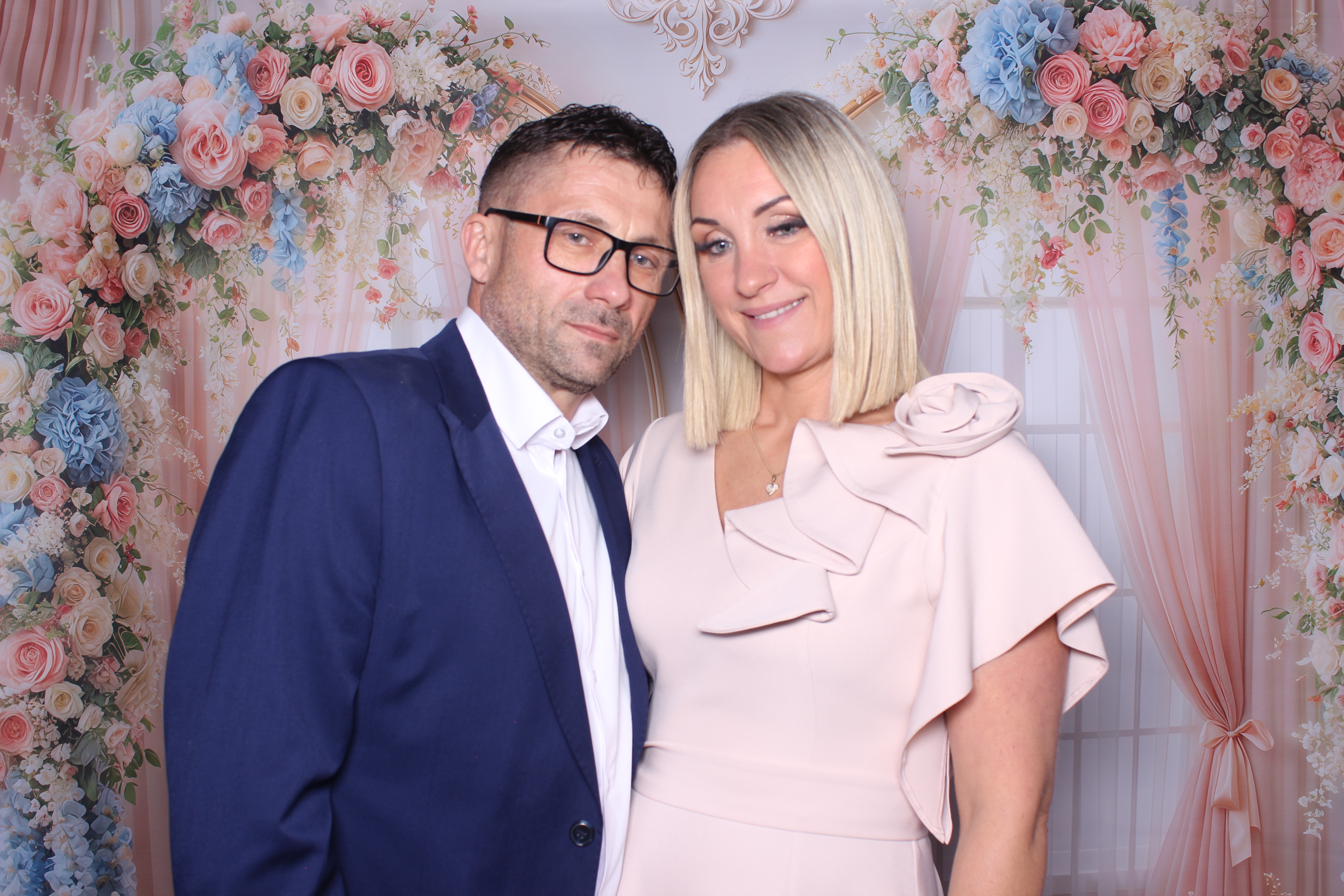 Fotobudka klasyczna – Wesele Darii i Grzegorza w Starej Kaszarni w Człuchowie