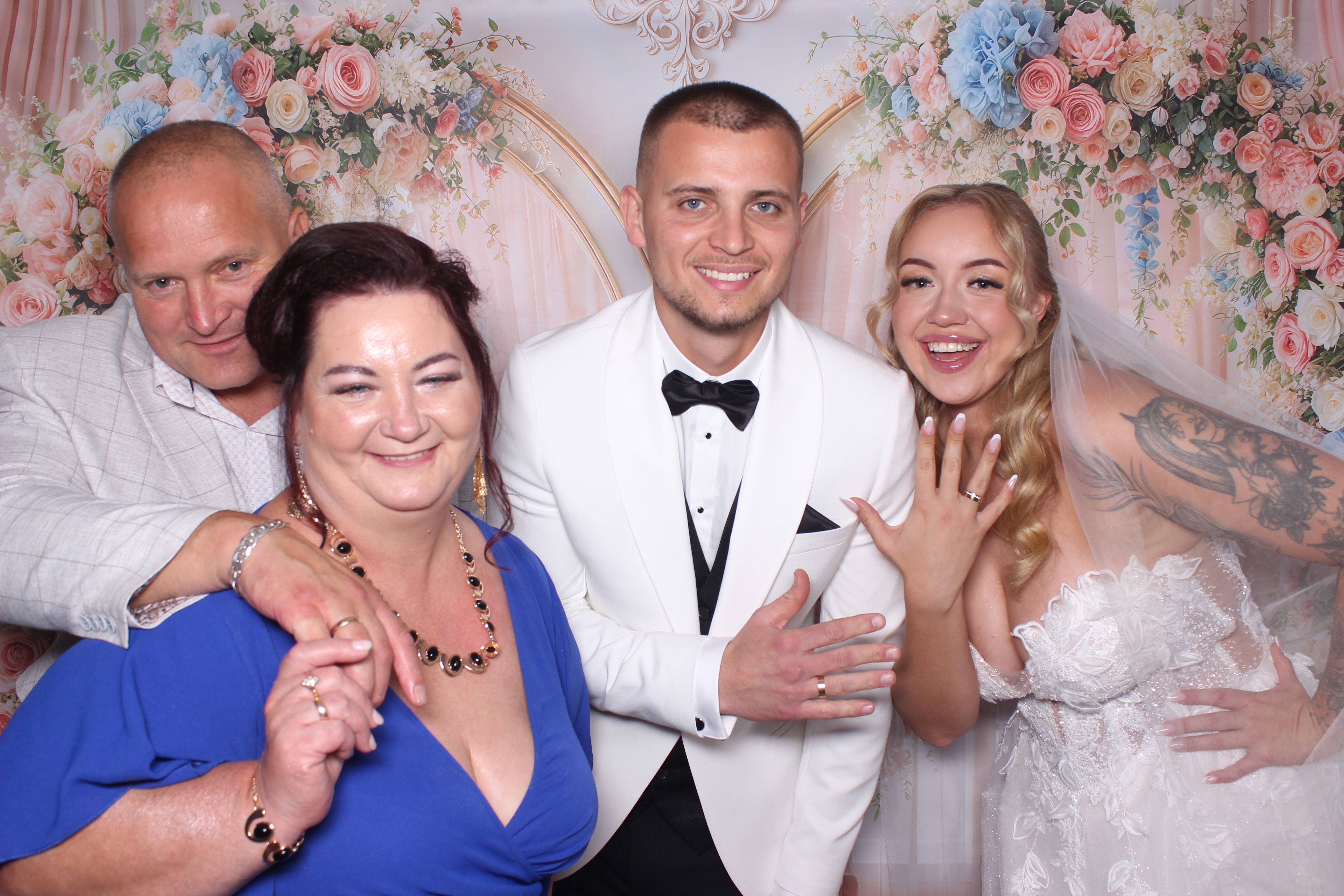 Fotobudka klasyczna – Wesele Darii i Grzegorza w Starej Kaszarni w Człuchowie