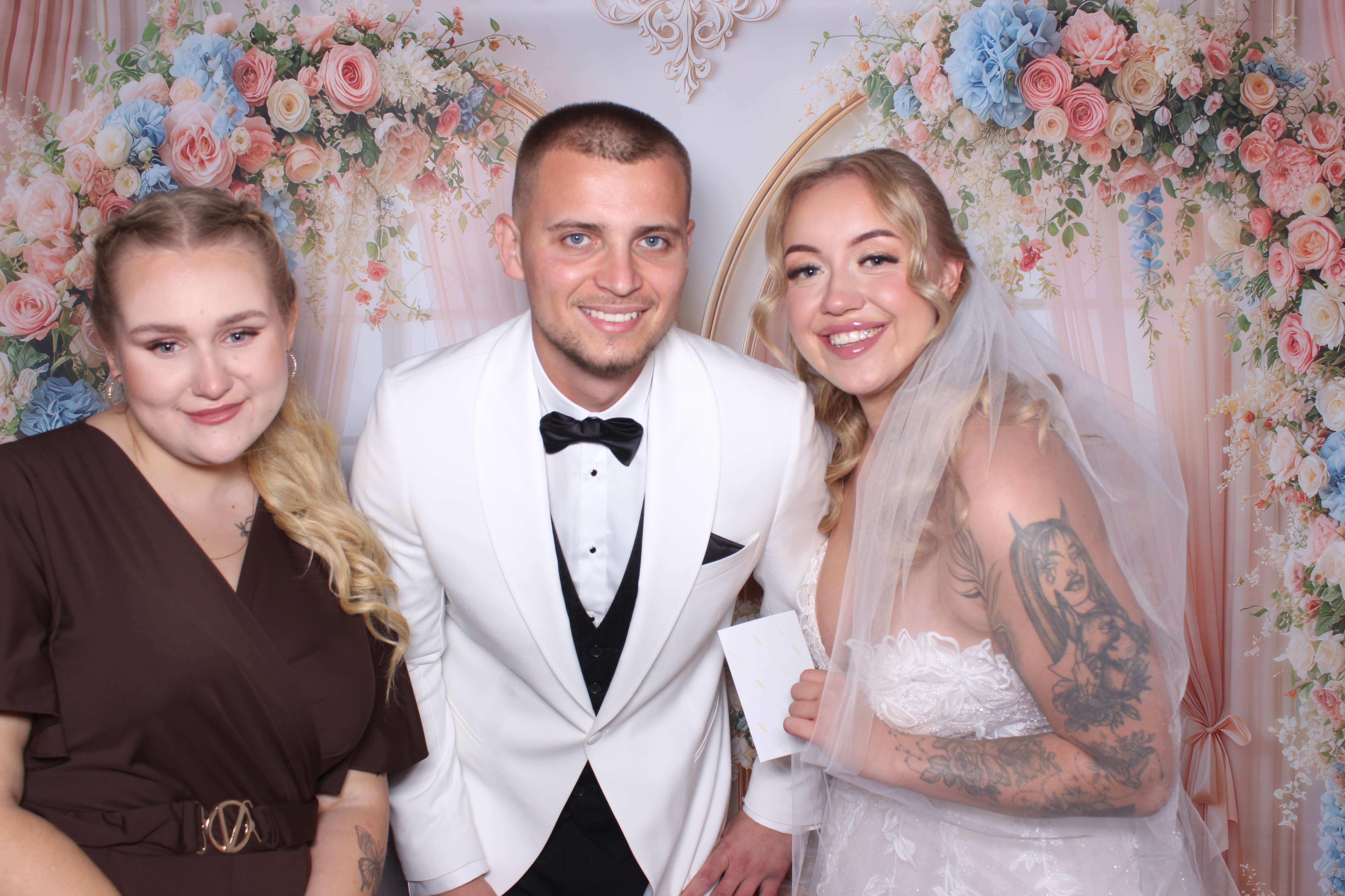 Fotobudka klasyczna – Wesele Darii i Grzegorza w Starej Kaszarni w Człuchowie