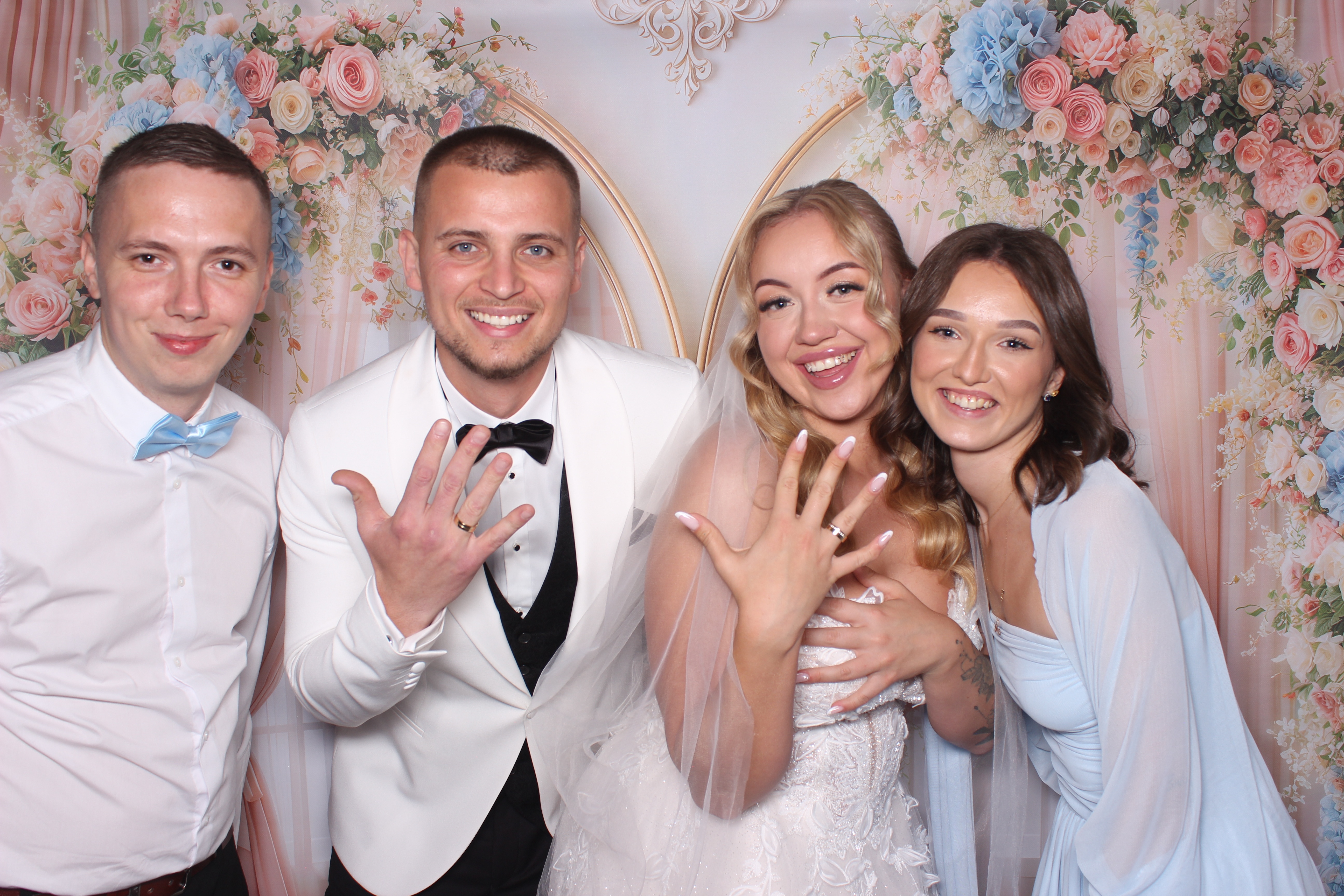 Fotobudka klasyczna – Wesele Darii i Grzegorza w Starej Kaszarni w Człuchowie