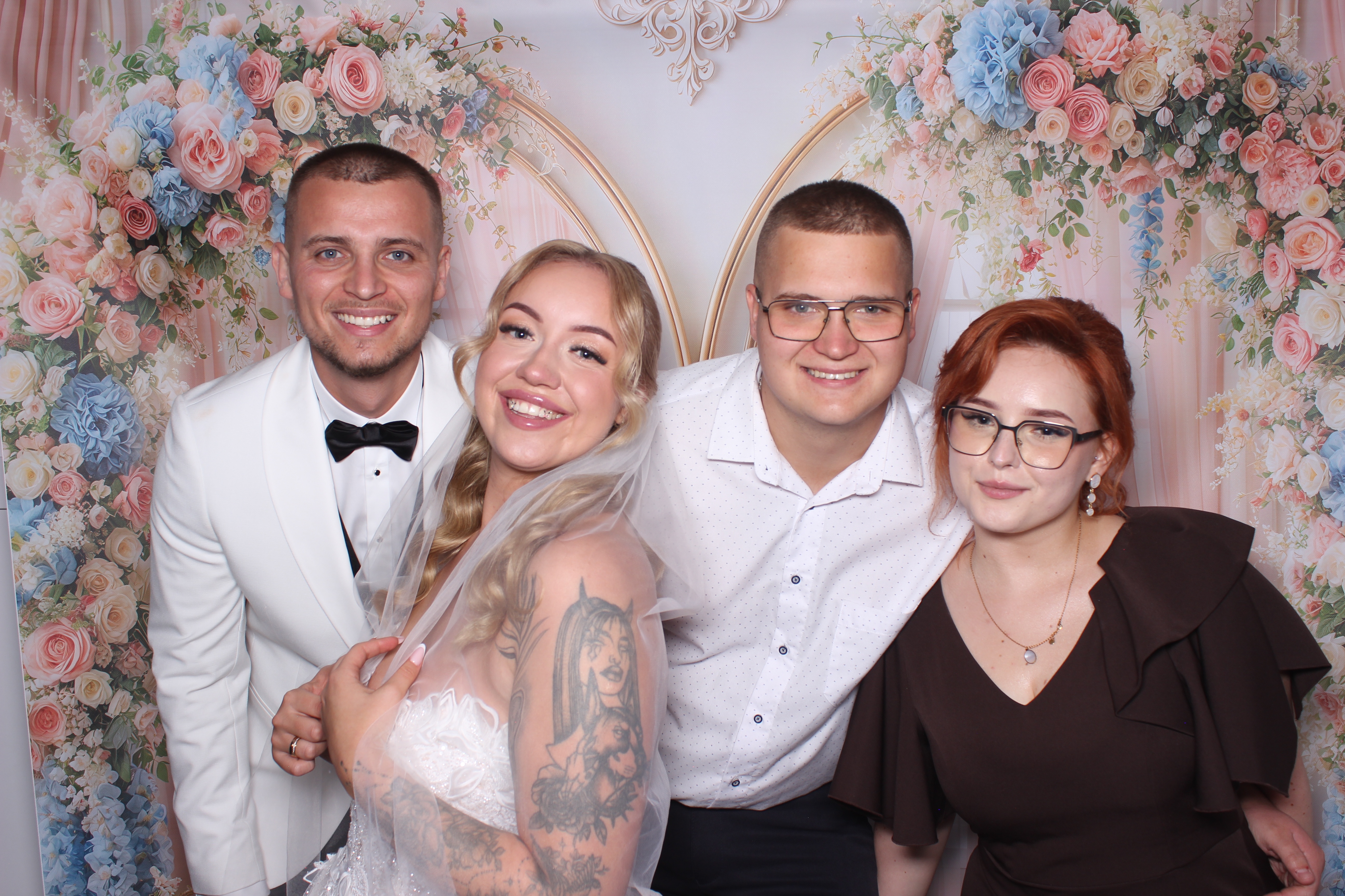 Fotobudka klasyczna – Wesele Darii i Grzegorza w Starej Kaszarni w Człuchowie